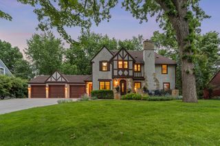 249 Hawthorne Road, Hopkins, MN 55343