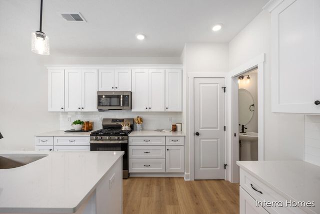 2839 W Highgate Street 29, Kentwood, MI 49512