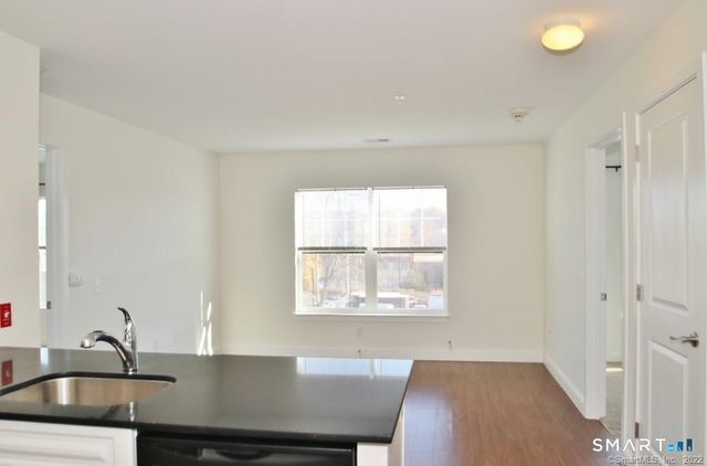 947 Hope Street 203, Stamford, CT 06907