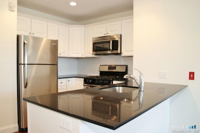 947 Hope Street 203, Stamford, CT 06907