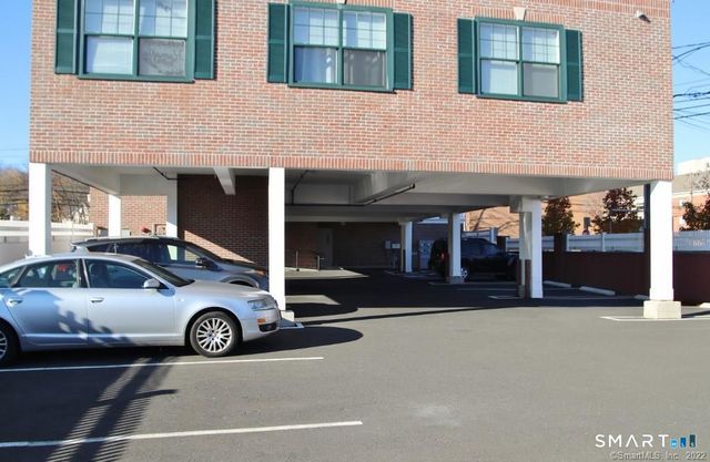 947 Hope Street 203, Stamford, CT 06907