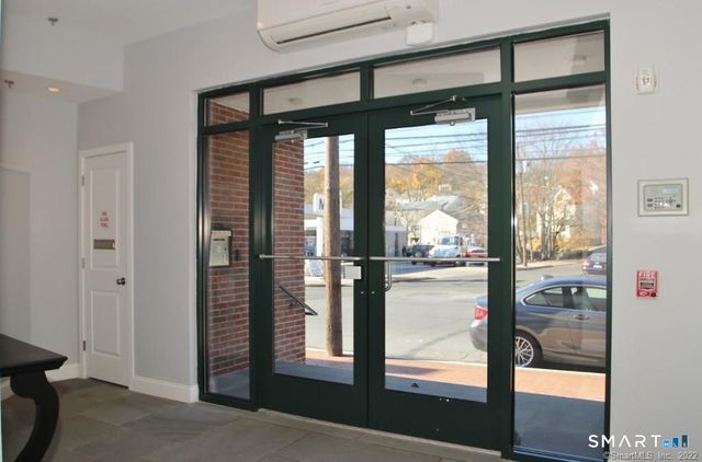 947 Hope Street 203, Stamford, CT 06907