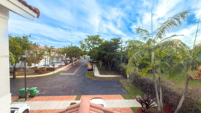 1001 NE 208th St ., Miami, FL 33179