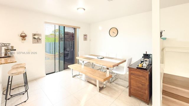 1001 NE 208th St ., Miami, FL 33179