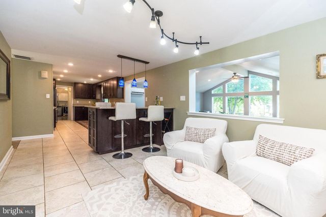 117 HEARTWOOD DR, Lansdale, PA 19446
