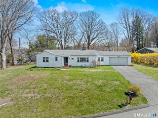 30 Sky Edge Drive, Bethel, CT 06801