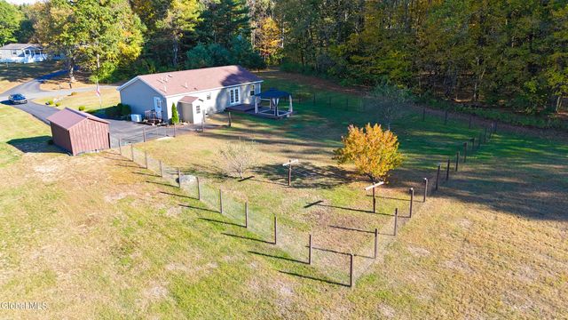 365 Bemis Road, Mayfield, NY 12078