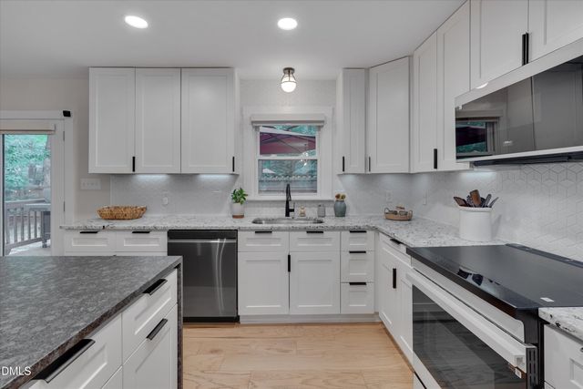 1109 Seabrook Avenue, Cary, NC 27511