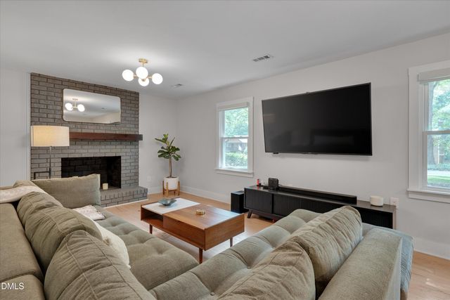 1109 Seabrook Avenue, Cary, NC 27511