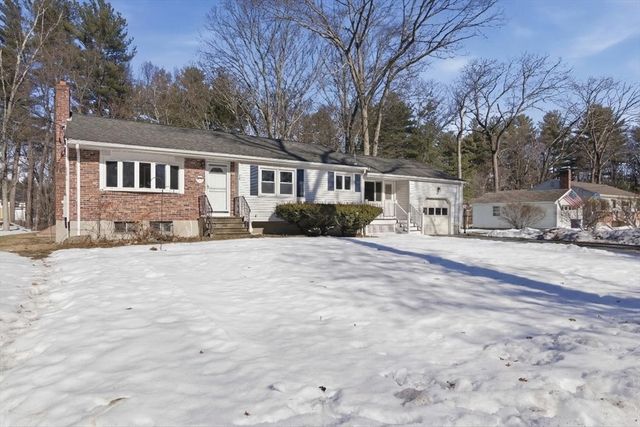 14 Manning Street, Wilmington, MA 01887