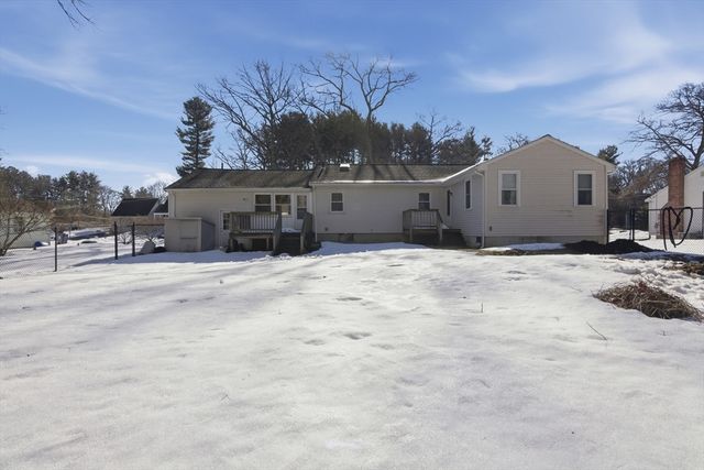 14 Manning Street, Wilmington, MA 01887