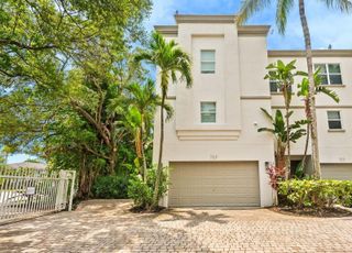 725 SW 4th Avenue, Fort Lauderdale, FL 33315