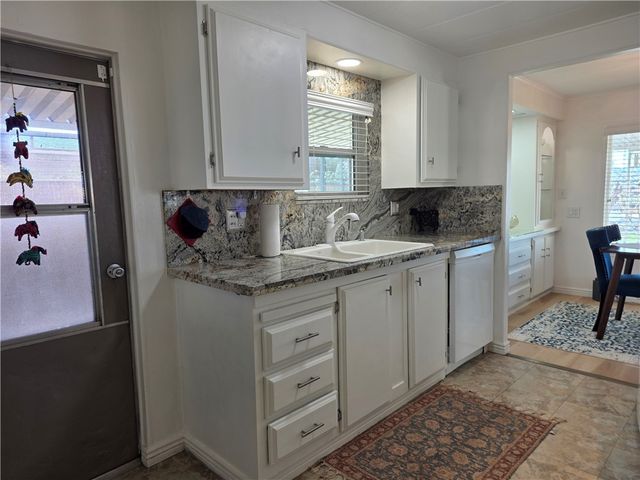 2271 W Riverview Circle, Bullhead City, AZ 86442