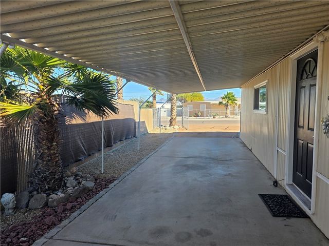 2271 W Riverview Circle, Bullhead City, AZ 86442