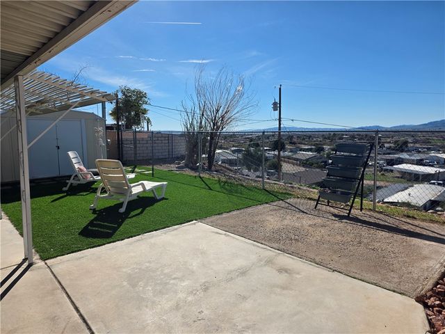 2271 W Riverview Circle, Bullhead City, AZ 86442