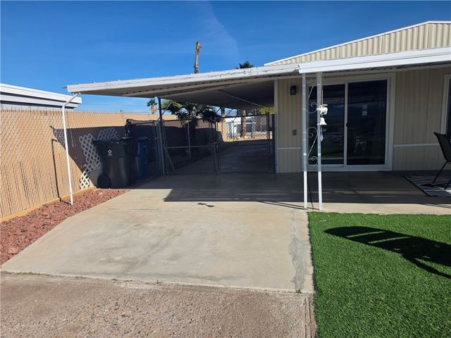 2271 W Riverview Circle, Bullhead City, AZ 86442