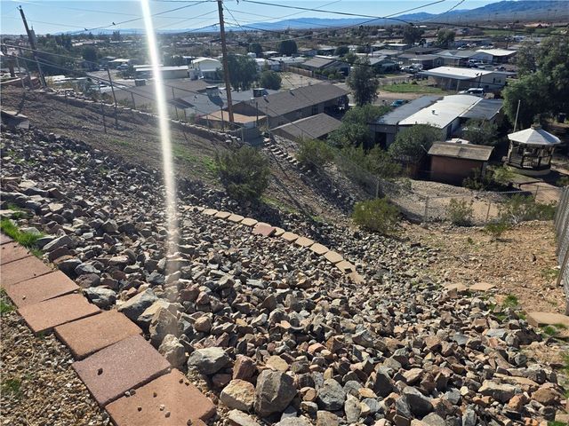 2271 W Riverview Circle, Bullhead City, AZ 86442