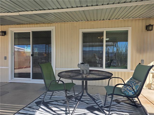 2271 W Riverview Circle, Bullhead City, AZ 86442