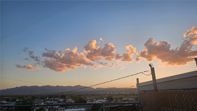 2271 W Riverview Circle, Bullhead City, AZ 86442