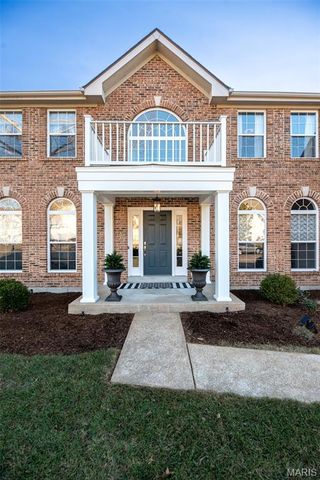 944 Emerald Oaks Court, Eureka, MO 63025