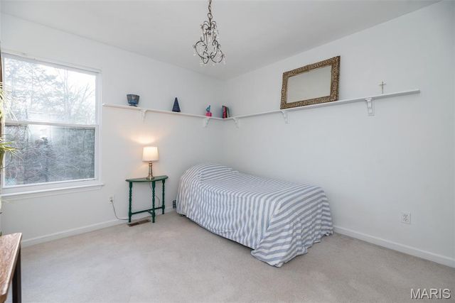 944 Emerald Oaks Court, Eureka, MO 63025