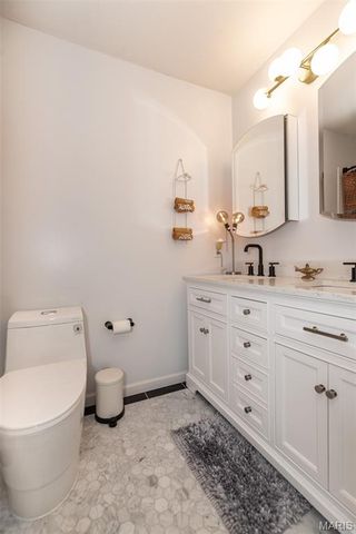 944 Emerald Oaks Court, Eureka, MO 63025