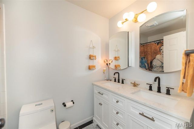 944 Emerald Oaks Court, Eureka, MO 63025