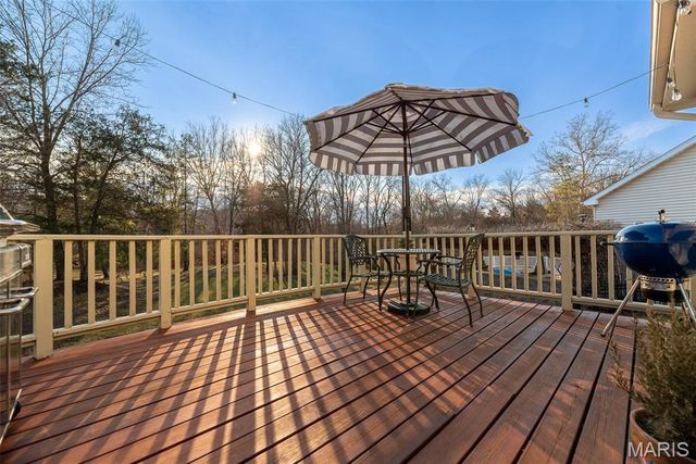 944 Emerald Oaks Court, Eureka, MO 63025