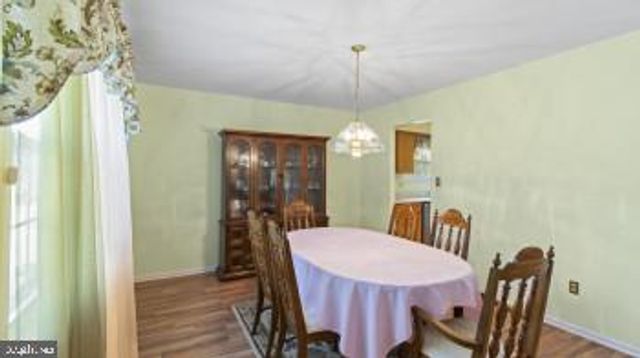 2 RENAI CT, Newark, DE 19702