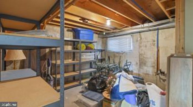 2 RENAI CT, Newark, DE 19702