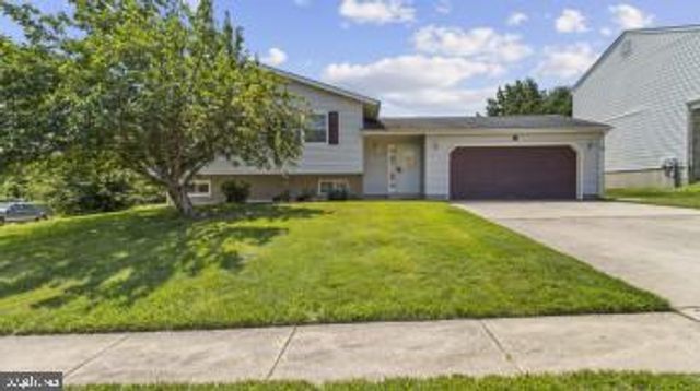 2 RENAI CT, Newark, DE 19702