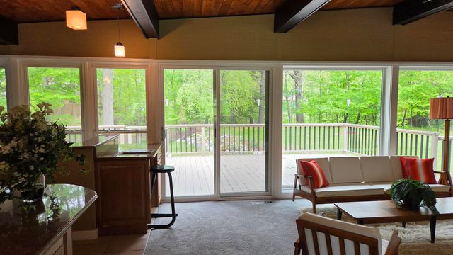 32619 Greenland Court, Livonia, MI 48154