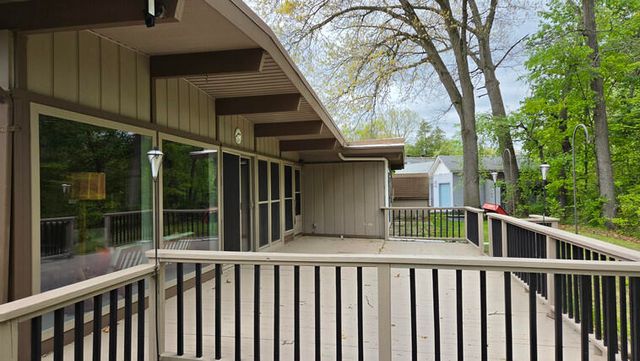 32619 Greenland Court, Livonia, MI 48154
