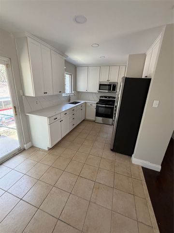 2579 Springvale Drive, Farmers Branch, TX 75234