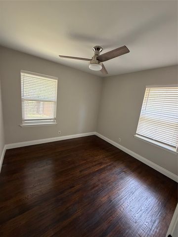 2579 Springvale Drive, Farmers Branch, TX 75234