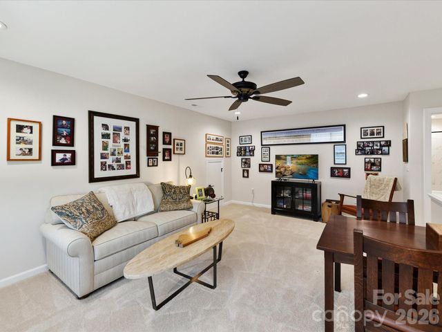 1154 Overlake Drive, Belmont, NC 28012