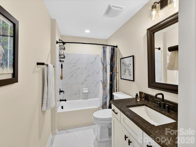 1154 Overlake Drive, Belmont, NC 28012