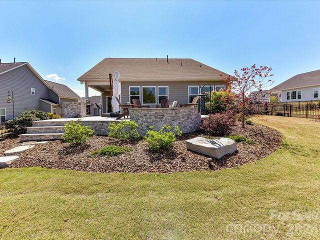 1154 Overlake Drive, Belmont, NC 28012