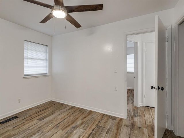 9 Vine Street, Yukon, OK 73099