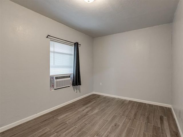 9 Vine Street, Yukon, OK 73099