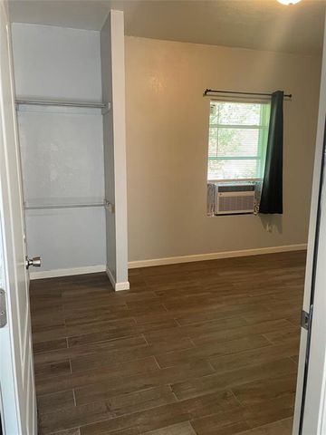 9 Vine Street, Yukon, OK 73099