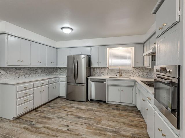9 Vine Street, Yukon, OK 73099