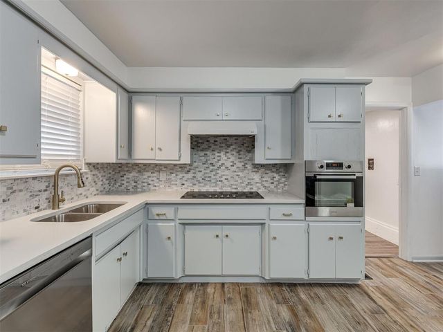9 Vine Street, Yukon, OK 73099