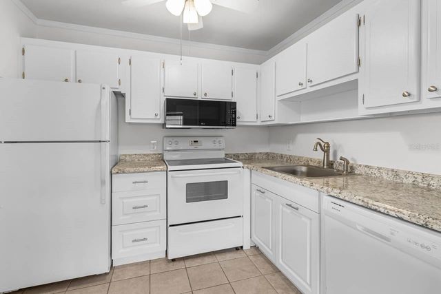 1901 ANDOVER WAY 38, Sun City Center, FL 33573