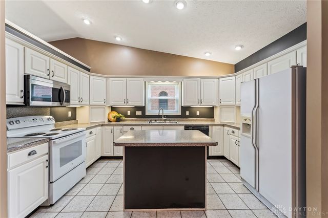 822 Waldsmith Way, Vandalia, OH 45377