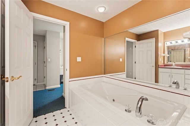 822 Waldsmith Way, Vandalia, OH 45377