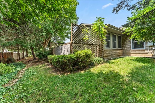 822 Waldsmith Way, Vandalia, OH 45377