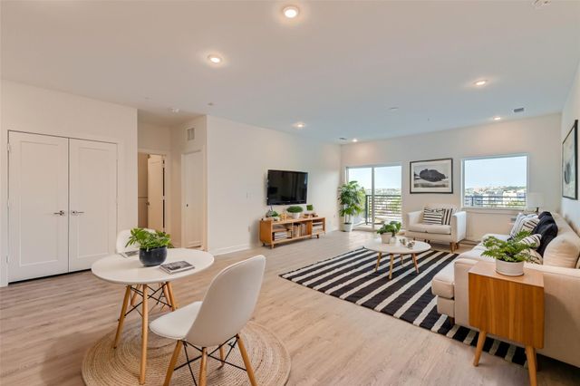 4802 S Congress Ave 305, Austin, TX 78745