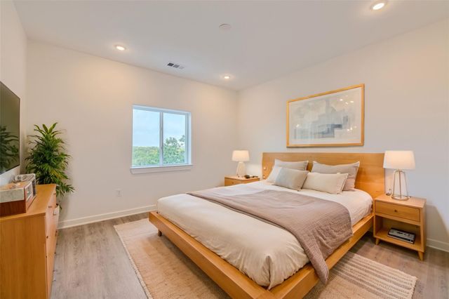 4802 S Congress Ave 305, Austin, TX 78745