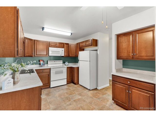 620 S Alton Way 2D, Denver, CO 80247